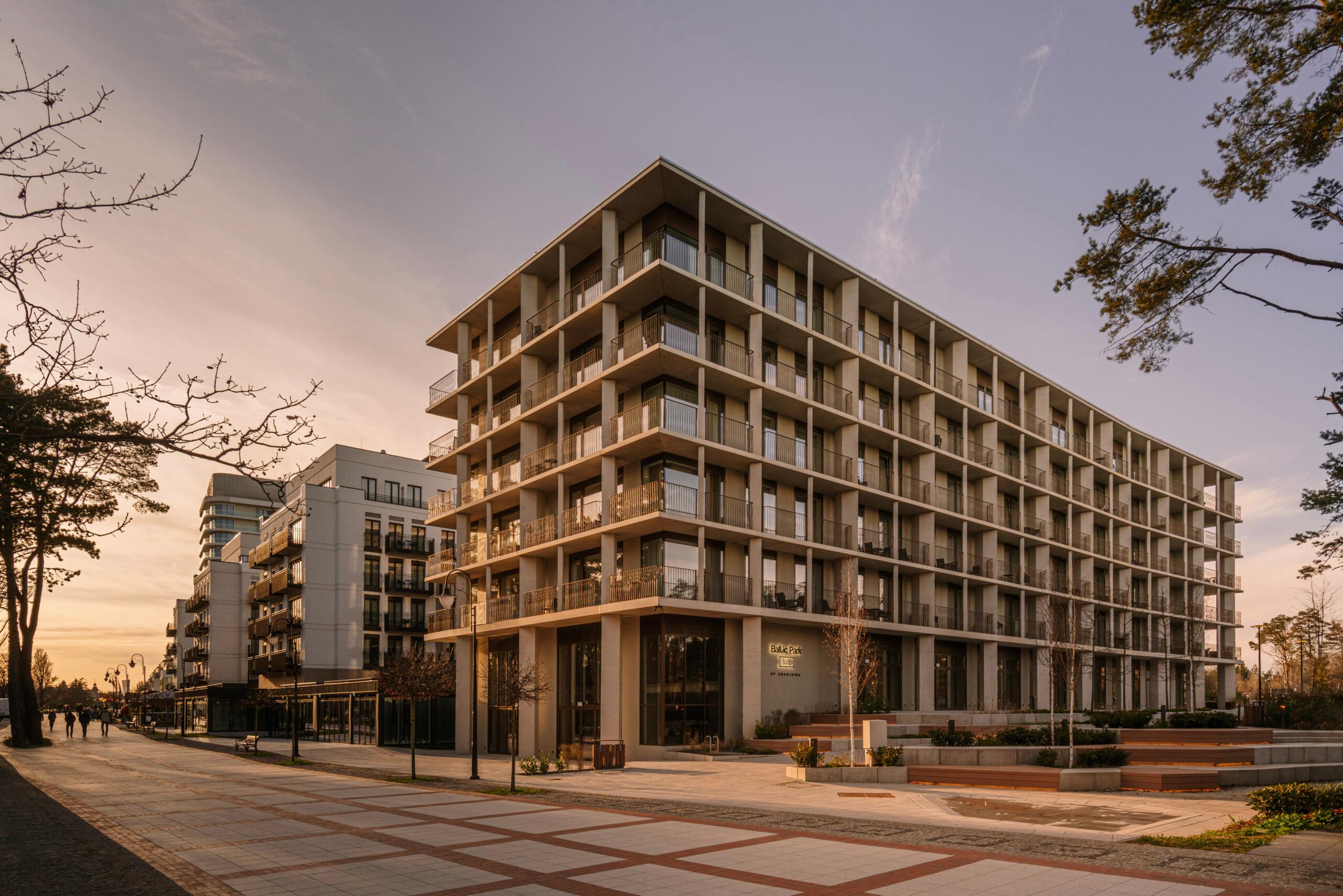 Baltic Park Loft, Świnoujście - zdjęcie budynku od strony promenady