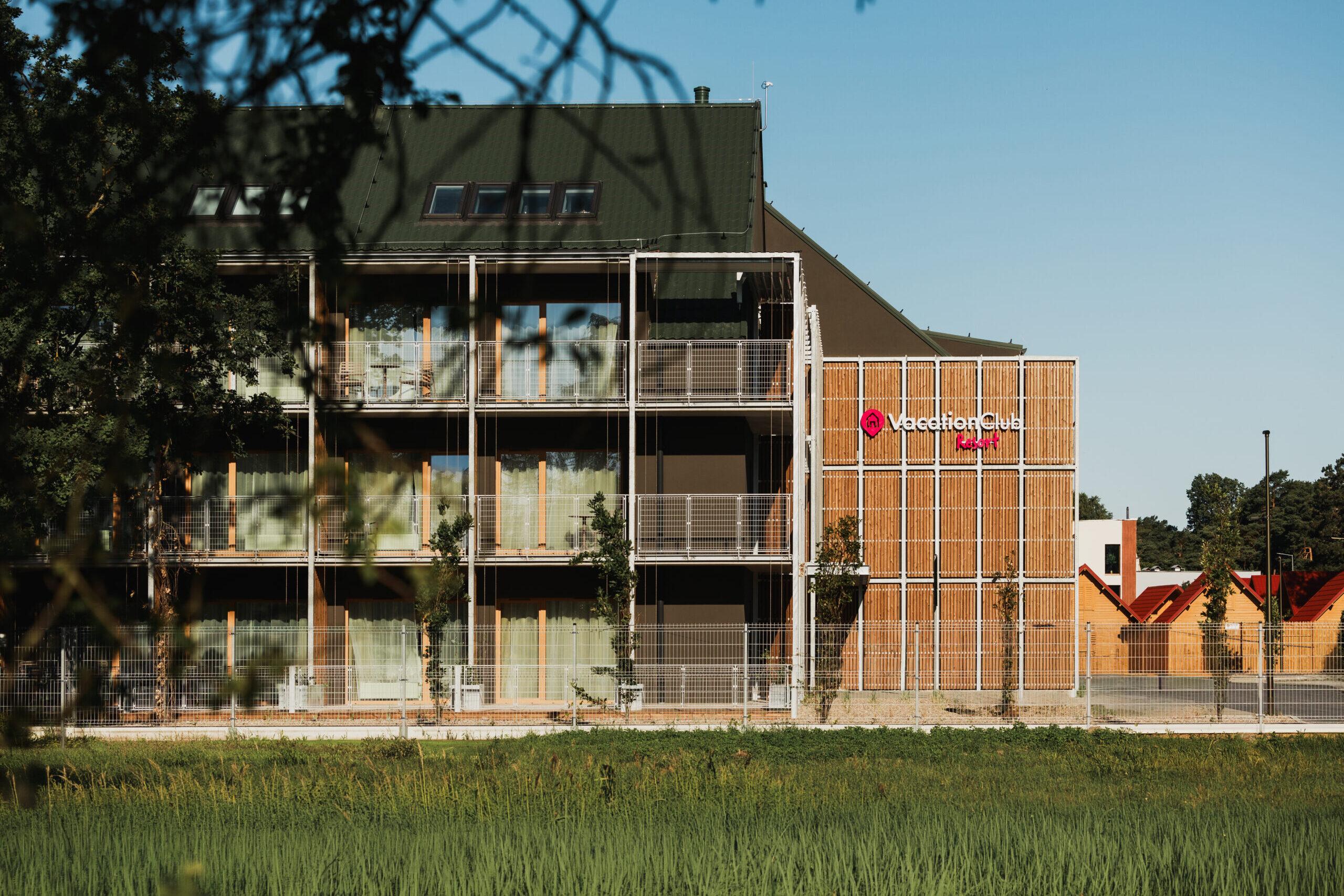 Budynek VacationClub Resort Dźwirzyno - wejście główne